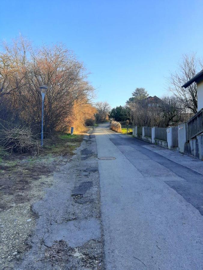 B&B Family Basement Apartment, Breakfast, Free Parking, 5Km From Tulln Chorherrn Εξωτερικό φωτογραφία